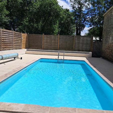 La Laujere Ivie - Gite & Piscine Privative Saint-Hilaire-du-Bois  Екстериор снимка