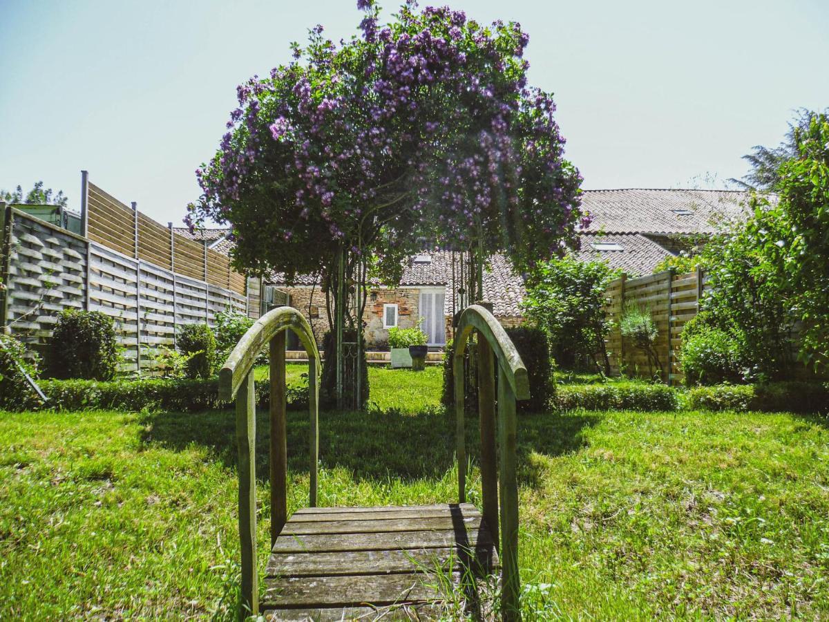 La Laujere Ivie - Gite & Piscine Privative Saint-Hilaire-du-Bois  Екстериор снимка