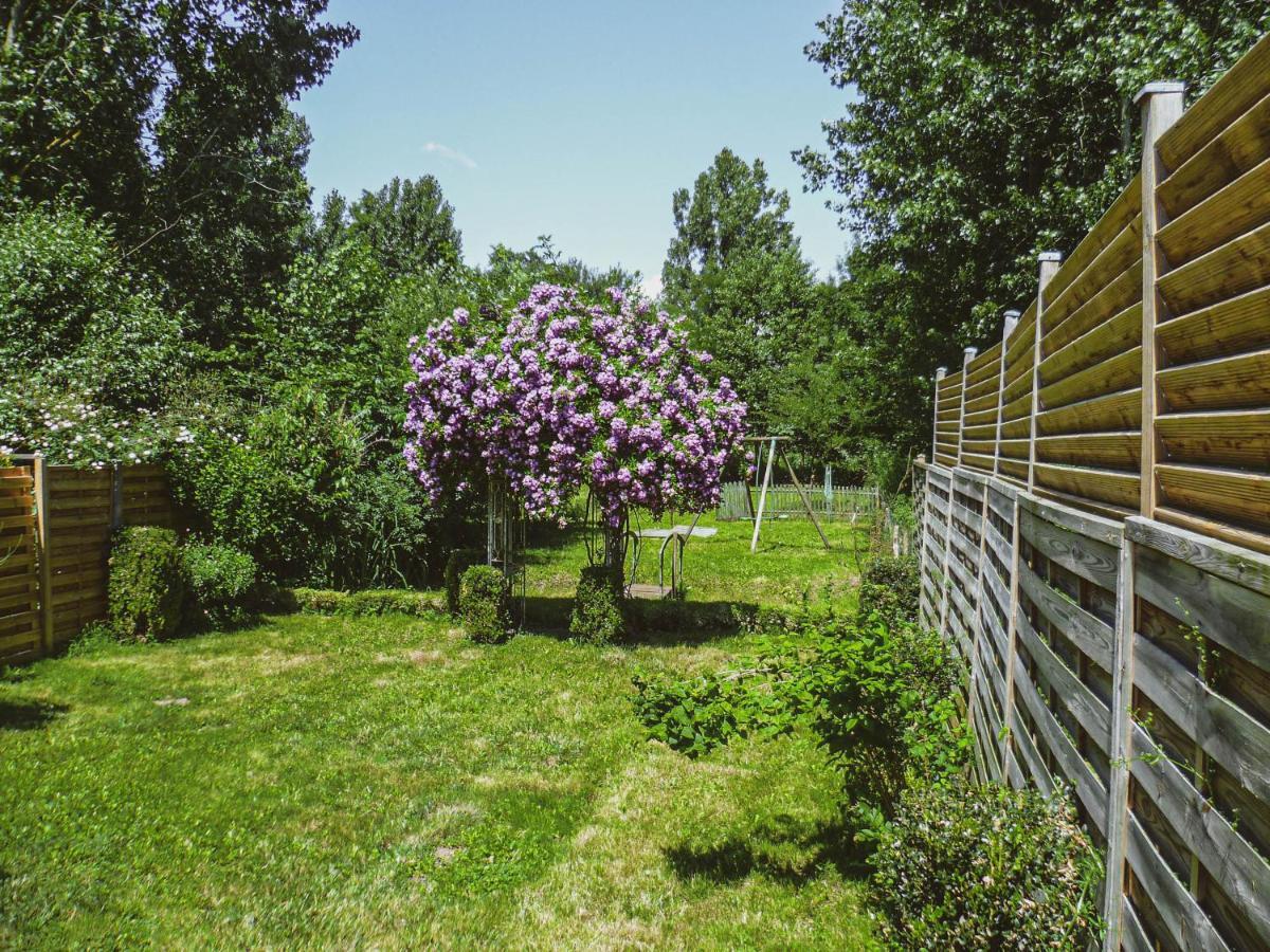 La Laujere Ivie - Gite & Piscine Privative Villa Saint-Hilaire-du-Bois  Екстериор снимка