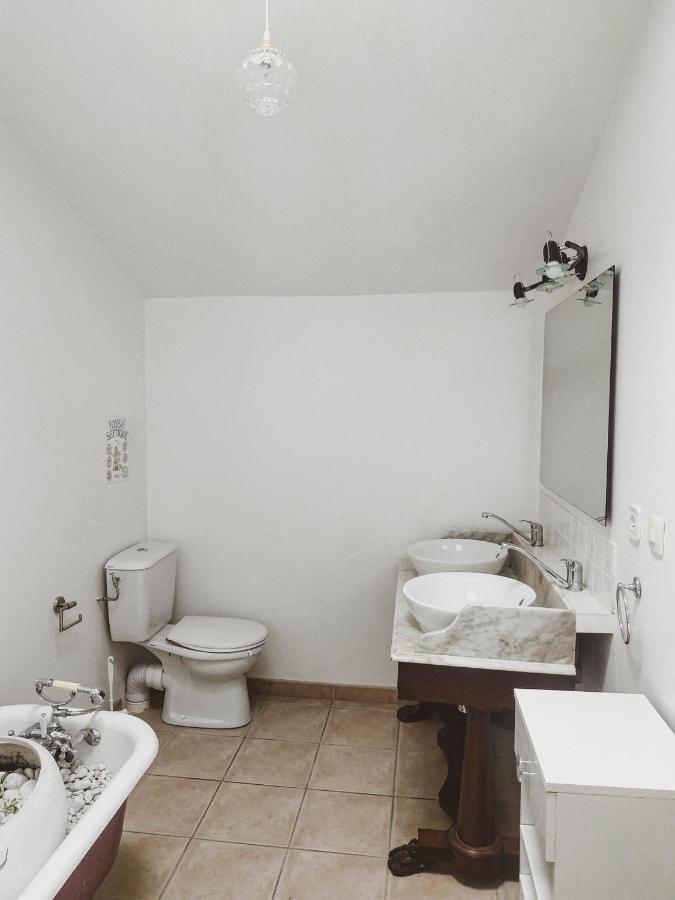 La Laujere Ivie - Gite & Piscine Privative Saint-Hilaire-du-Bois  Екстериор снимка