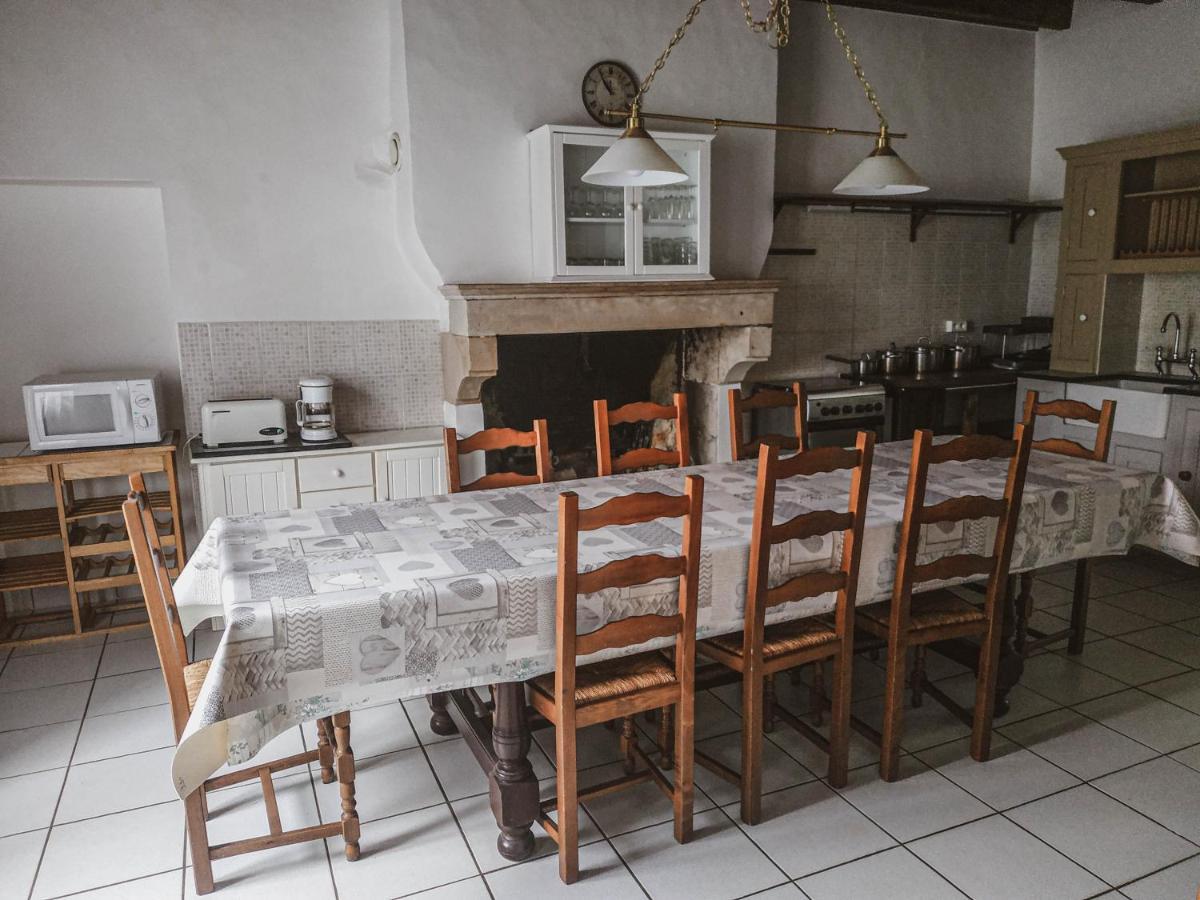 La Laujere Ivie - Gite & Piscine Privative Saint-Hilaire-du-Bois  Екстериор снимка