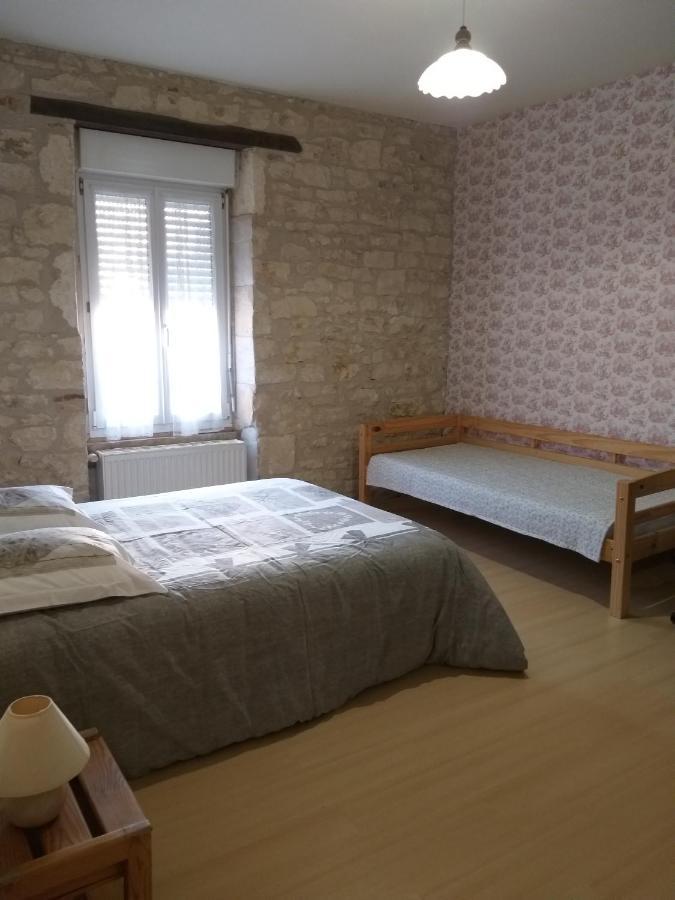 La Laujere Ivie - Gite & Piscine Privative Saint-Hilaire-du-Bois  Екстериор снимка